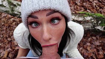 play Shaiden Rogue Blowjobs gut in der Natur, wie sie es lieben, es mit ihrem Baby zu tun