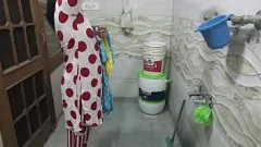 play Paixão proibida dos meio-irmãos: adolescente de bunda grande flerta e fode gostoso MILF Stepbro gozando após boquete intenso