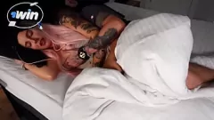 play Ragazza tatuata si gode il sesso fatto in casa con il marito