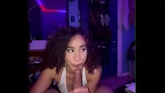 play Prinses Yaya's keel: geitprinses slikt al zijn lul