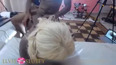 play Chubby Ebony Friends dzielą się wielką sesją kurwa łupów